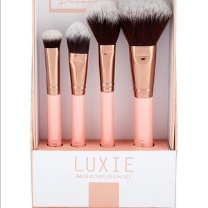 Luxie LIMITED EDITION (Rose Gold) Face Complexion Brush Set